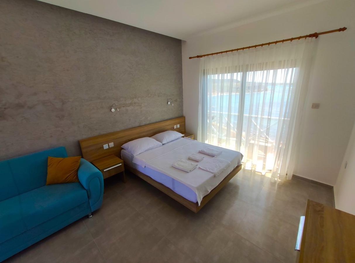 Oasis At Ayfilon Hotel Rizokarpaso Exterior photo