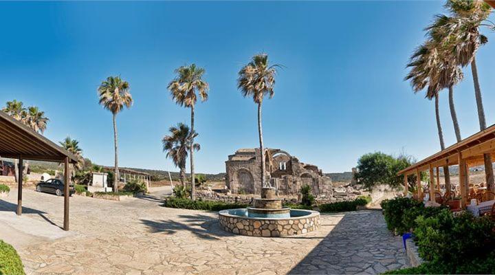 Oasis At Ayfilon Hotel Rizokarpaso Exterior photo